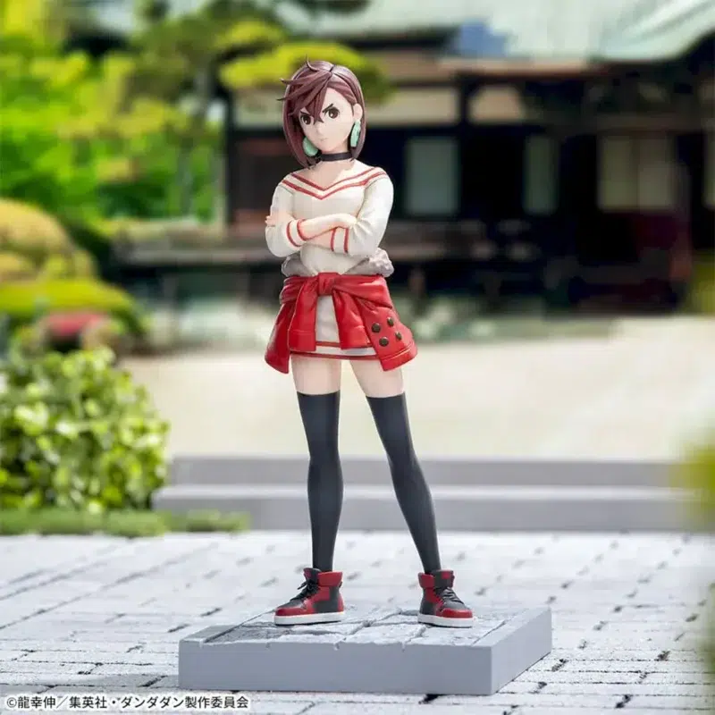 Figura Momo Luminasta