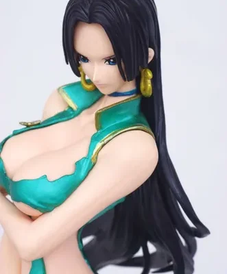 Figura Boa Hancock Glitter