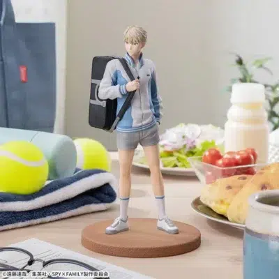 Figura Loid Forger tenis Ver